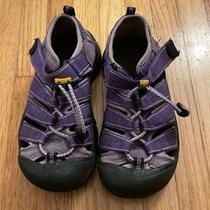 Girls size 13 keen sandals purple